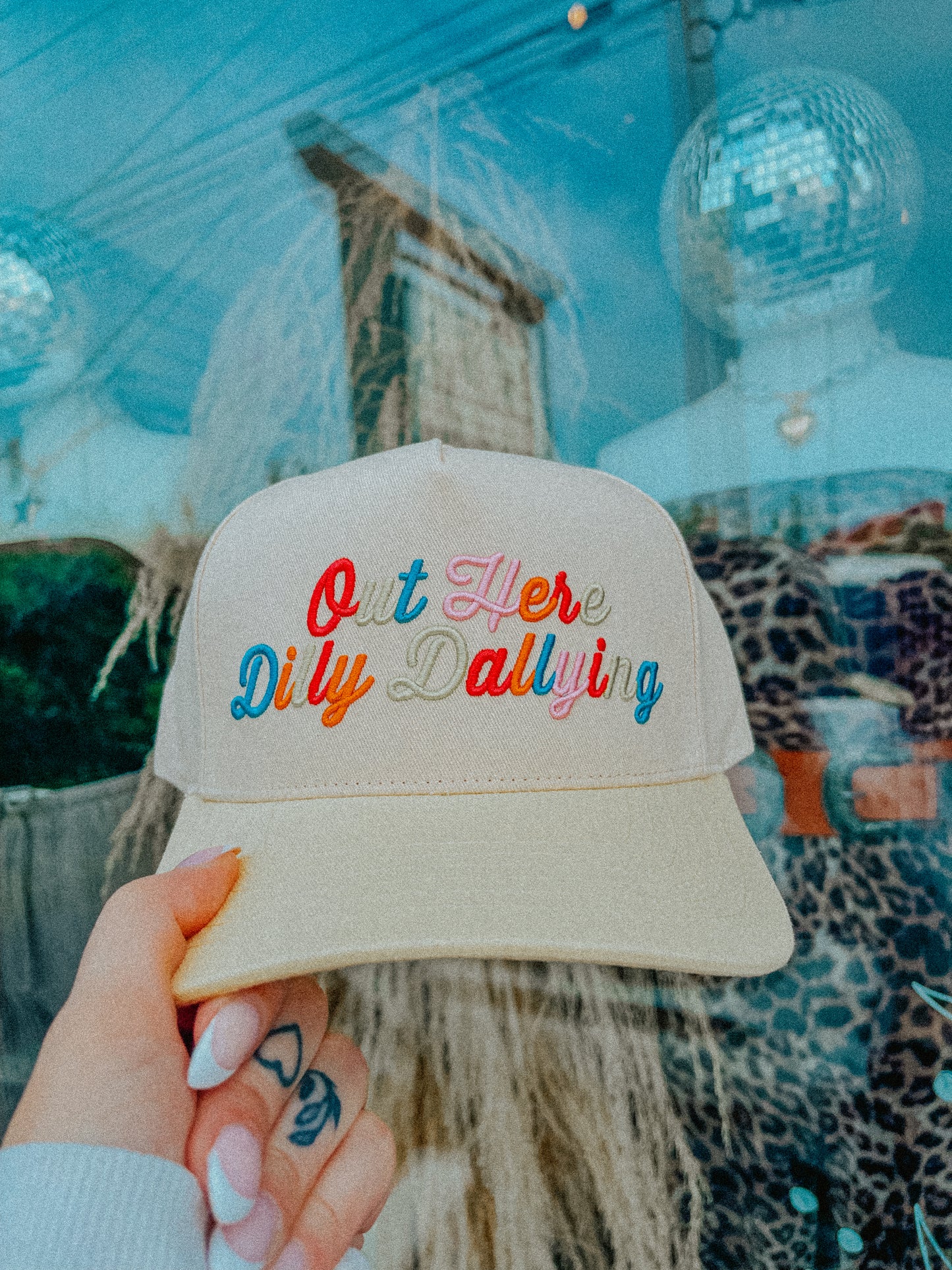 Out Here Dilly Dallying Hat