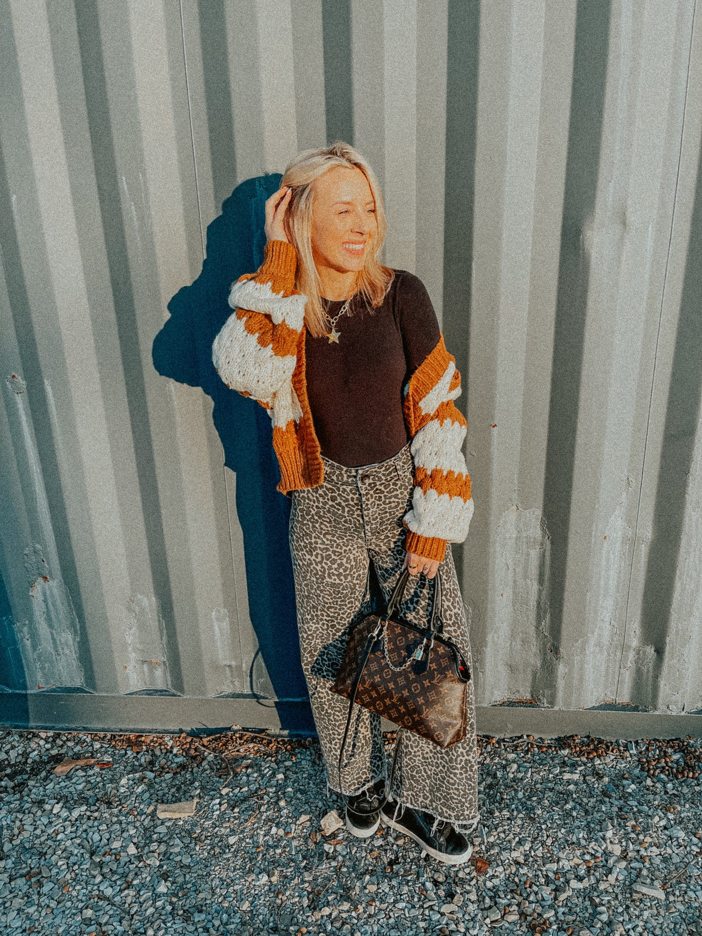 Oversized Scalloped Pattern Knit Cardigan